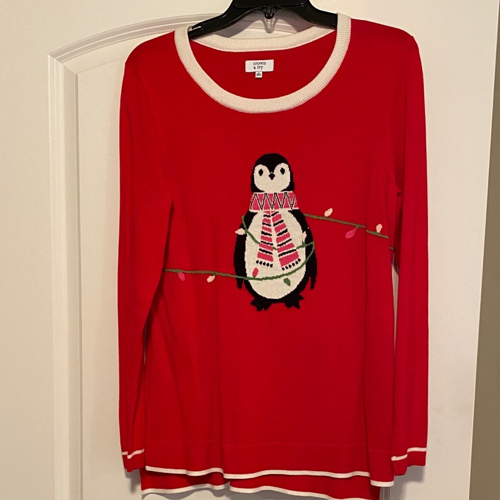 Crown & Ivy Red and Cream Christmas Sweater size medium